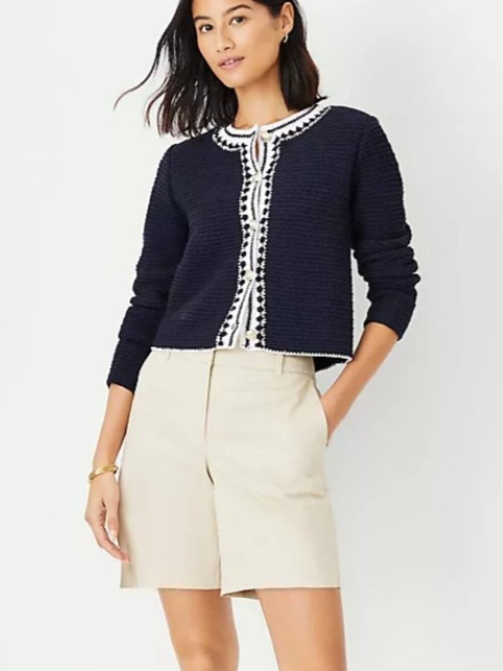 Ann Taylor Metro Short, Size 6, Soft Khaki